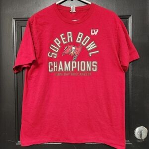 Tampa Bay Bucaneers Super Bowl Champions LV‎ Red T Shirt Large Tee NFL Football